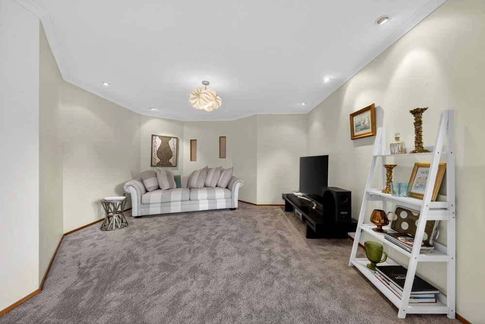 Photos of 76 Fairway Drive