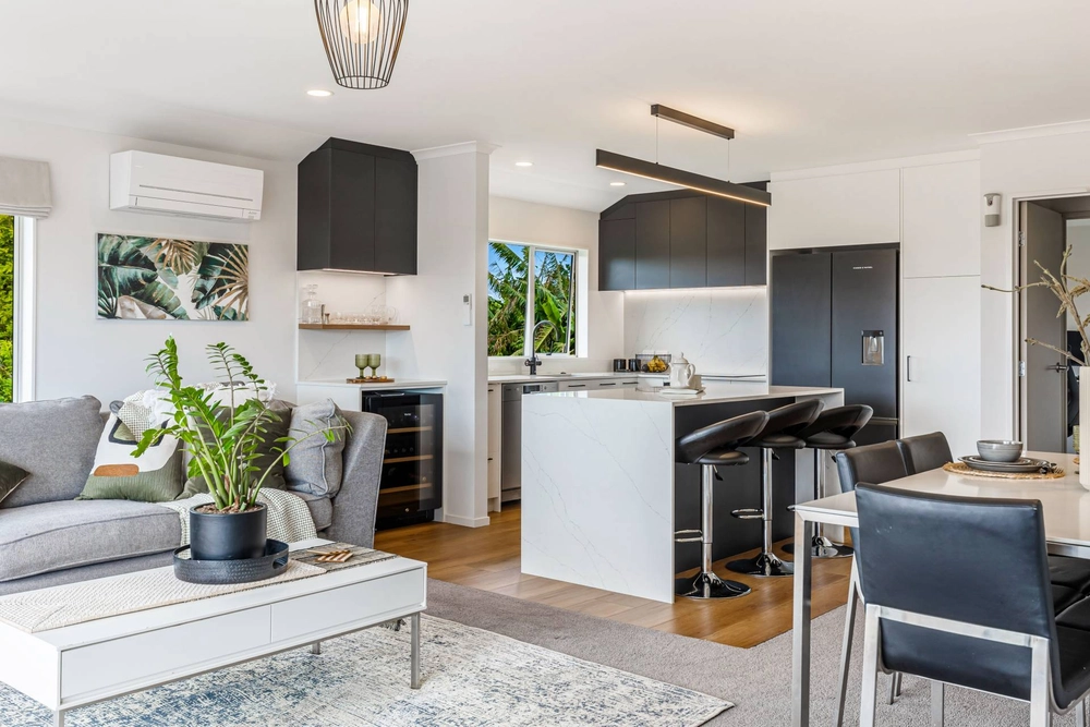 Photos of 79a wharf road te