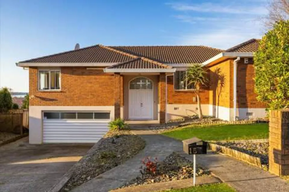 Photos of 15 Homestead Place