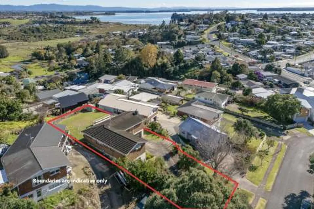 Photos of 17 Upland Street