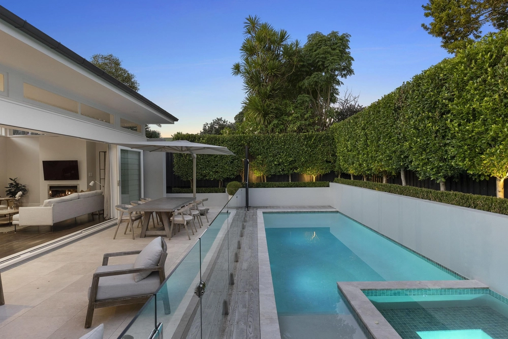 Photos of 16 Wilton Street