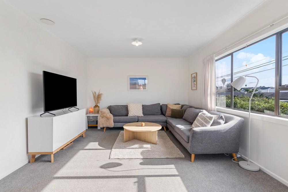 Photos of 720 Te Atatu Road