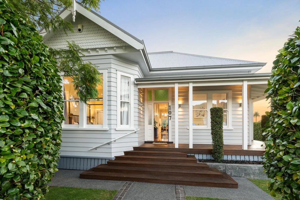 Photos of 107 Rolleston Street
