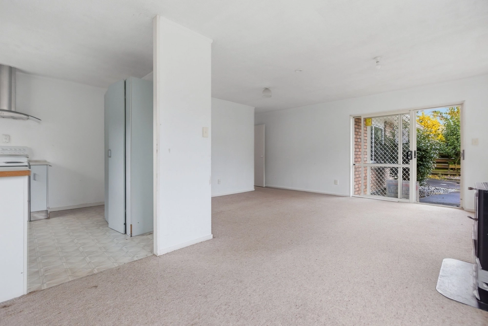 Photos of 53D Esmeralda Street