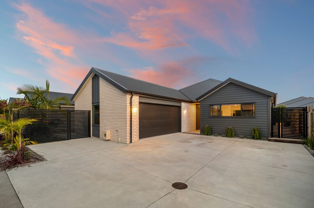 Photos of 51 Cotula Way