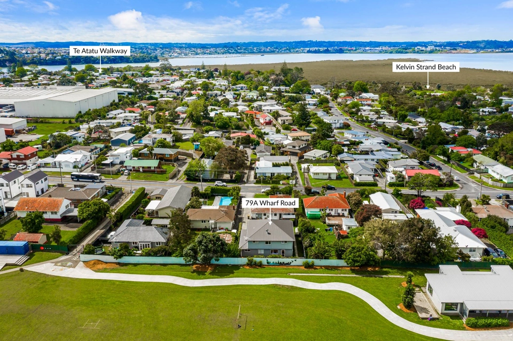 Photos of 79a wharf road te
