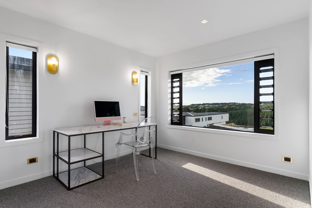 Photos of 12 Grand Ridge Avenue