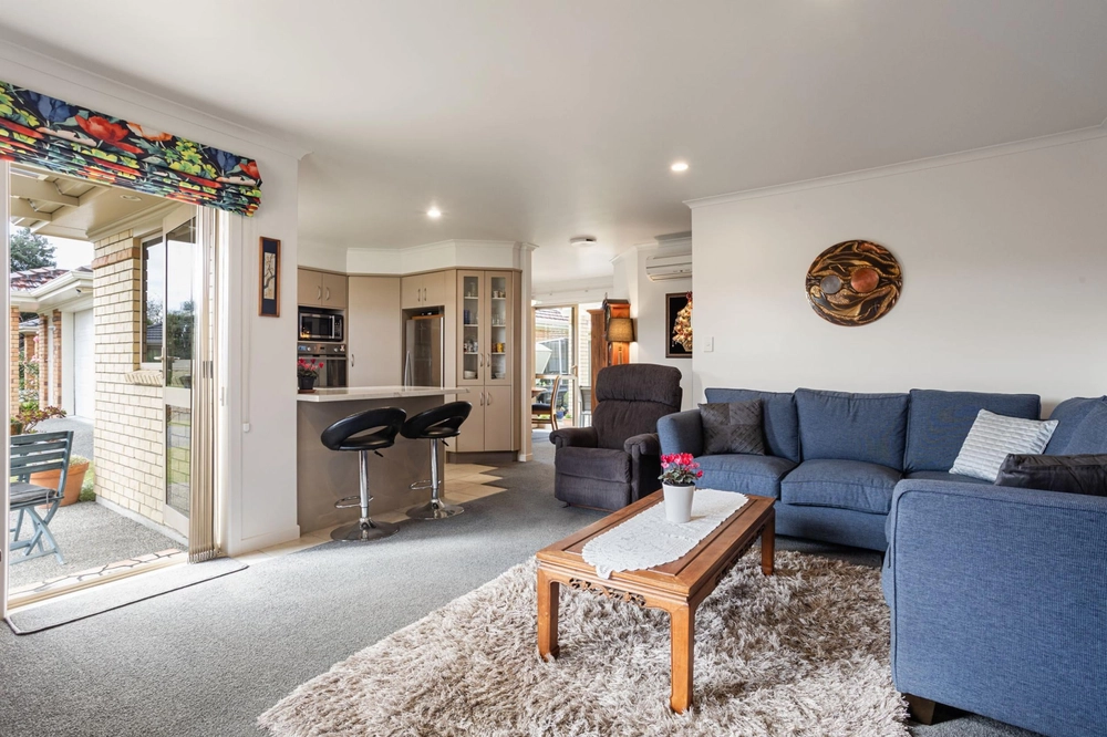Photos of 55 Sovereign Isle Lane