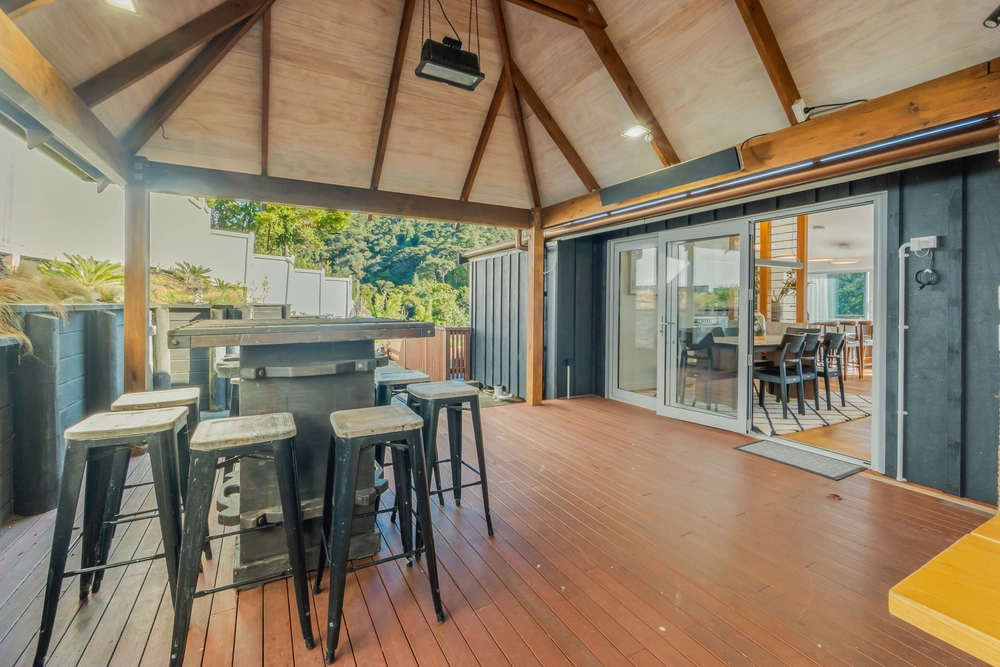 Photos of 32 Joyces Road