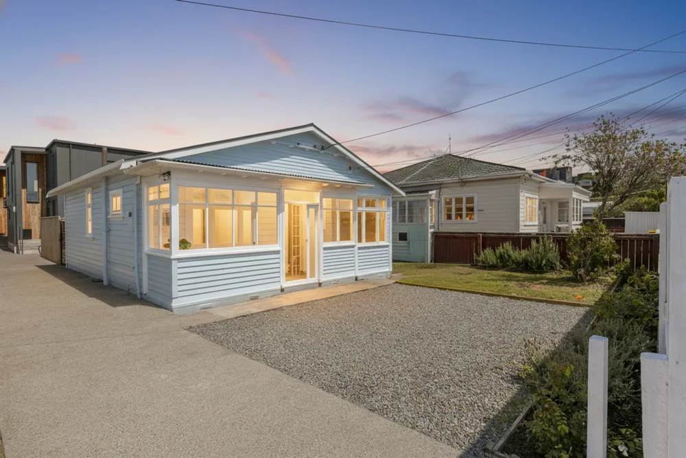 Photos of 26 Byron Street