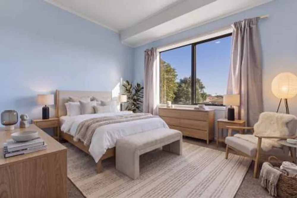 Photos of 25 Lucerne Place