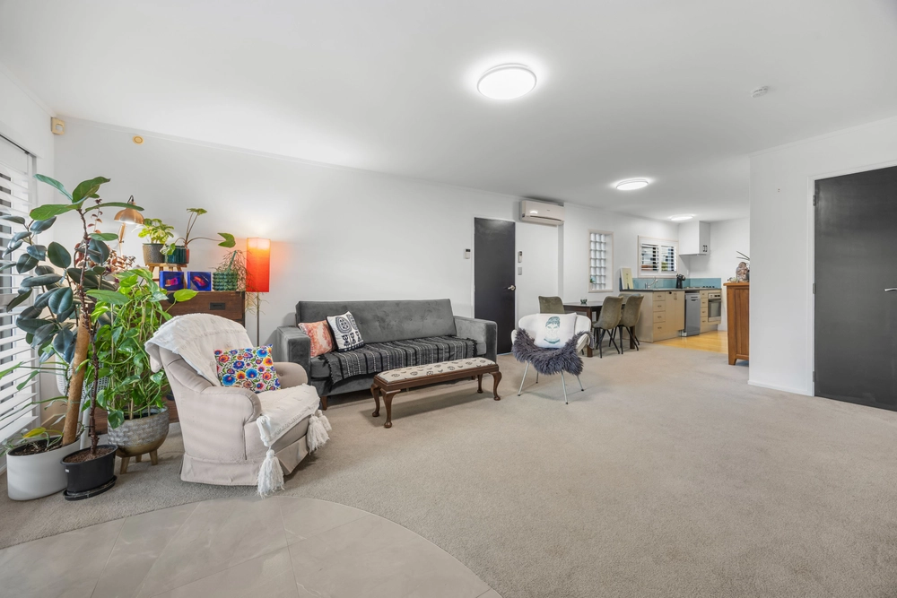 Photos of 2/22 Harding Avenue