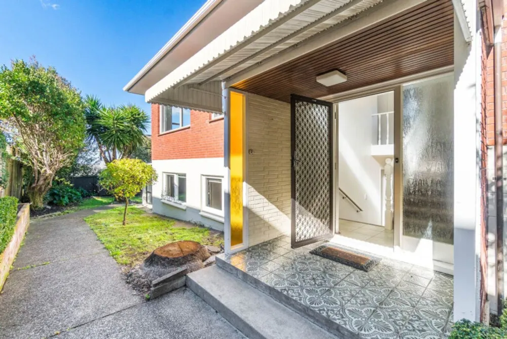 Photos of 2/30 St Vincent Avenue