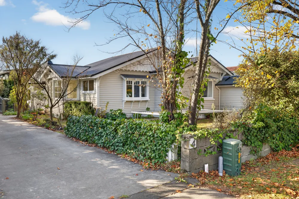 Photos of 4 Woodbridge Road