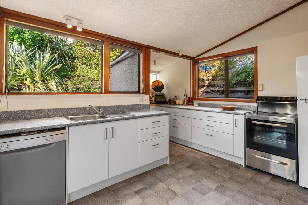 Photos of 2 Ensor Street
