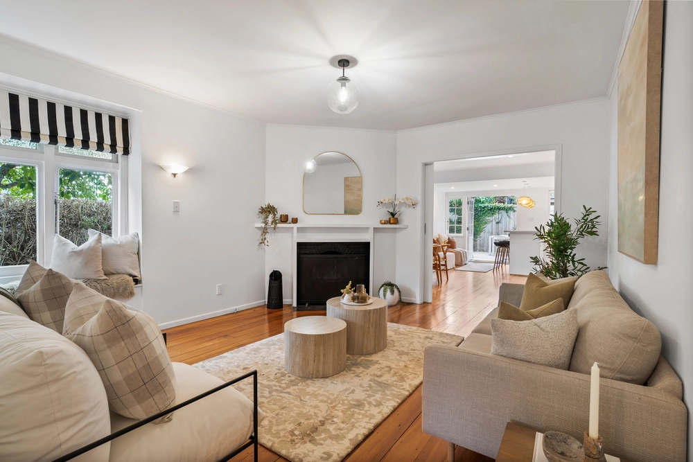 Photos of 1 Rhodes Avenue