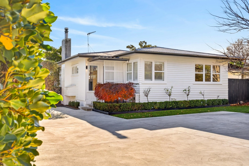 Photos of 109 Te Mata Road