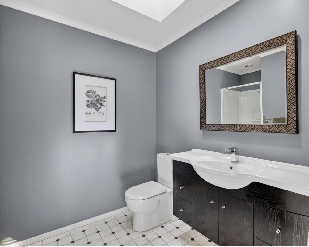 Photos of 328 Newell Road