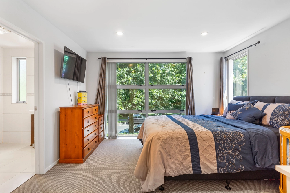 Photos of 31 Kauri Drive