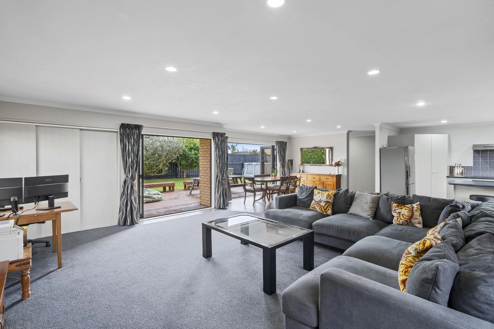 Photos of 159C Princes Street West