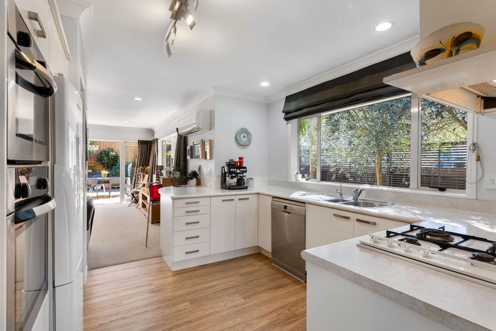 Photos of 12 Kentia Way