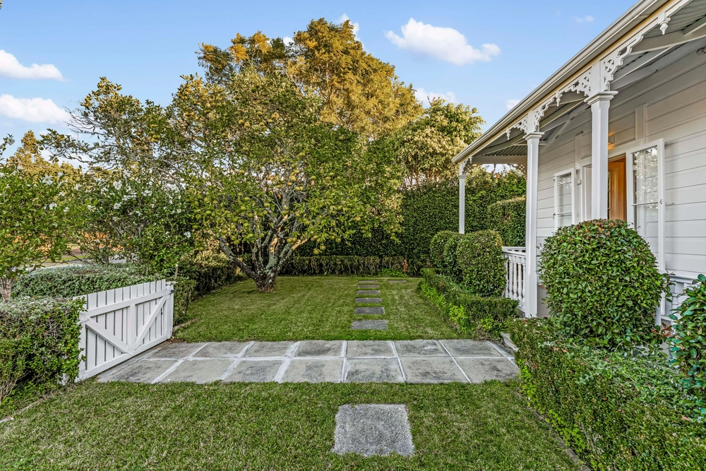 Photos of 16 Wairakei Street