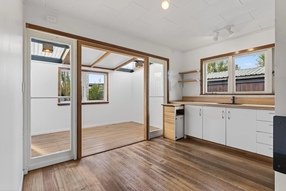 Photos of 74 Moir Street