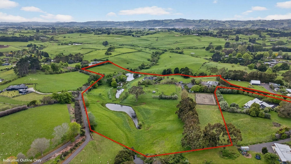 Photos of 333 Tuhimata Road