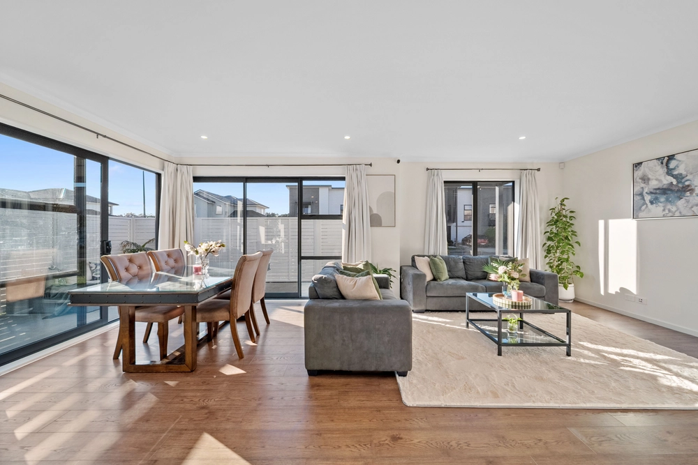 Photos of 9 Vincent McGrath Crescent