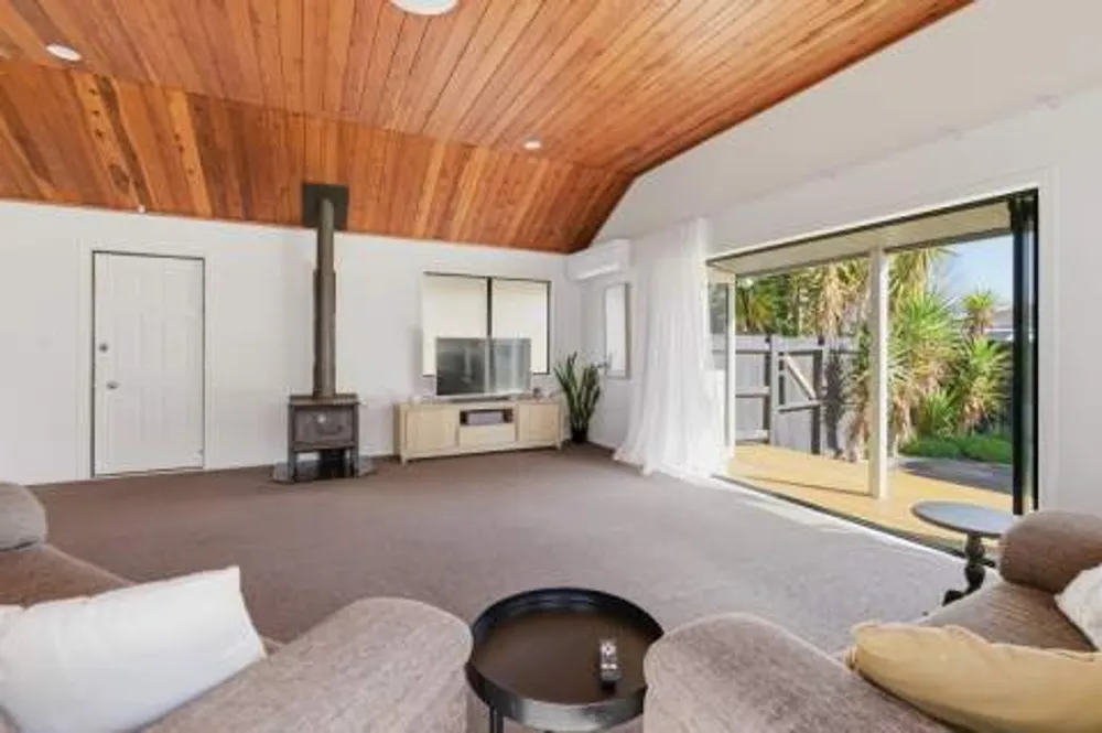 Photos of 32 Webb Place