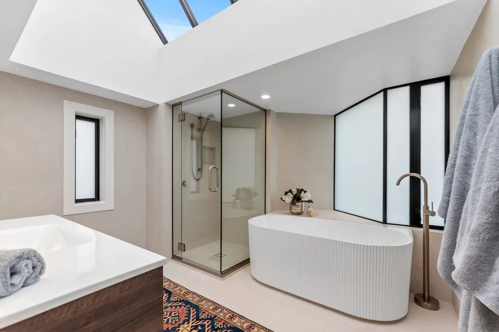 Photos of 72 Glenstrae Road