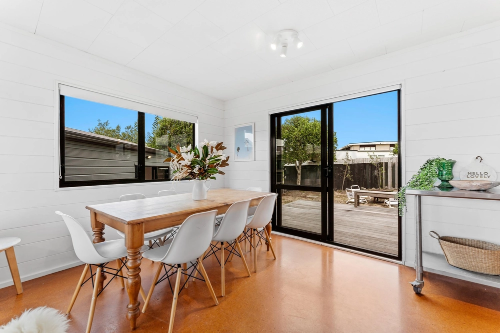 Photos of 22 Thistle Terrace