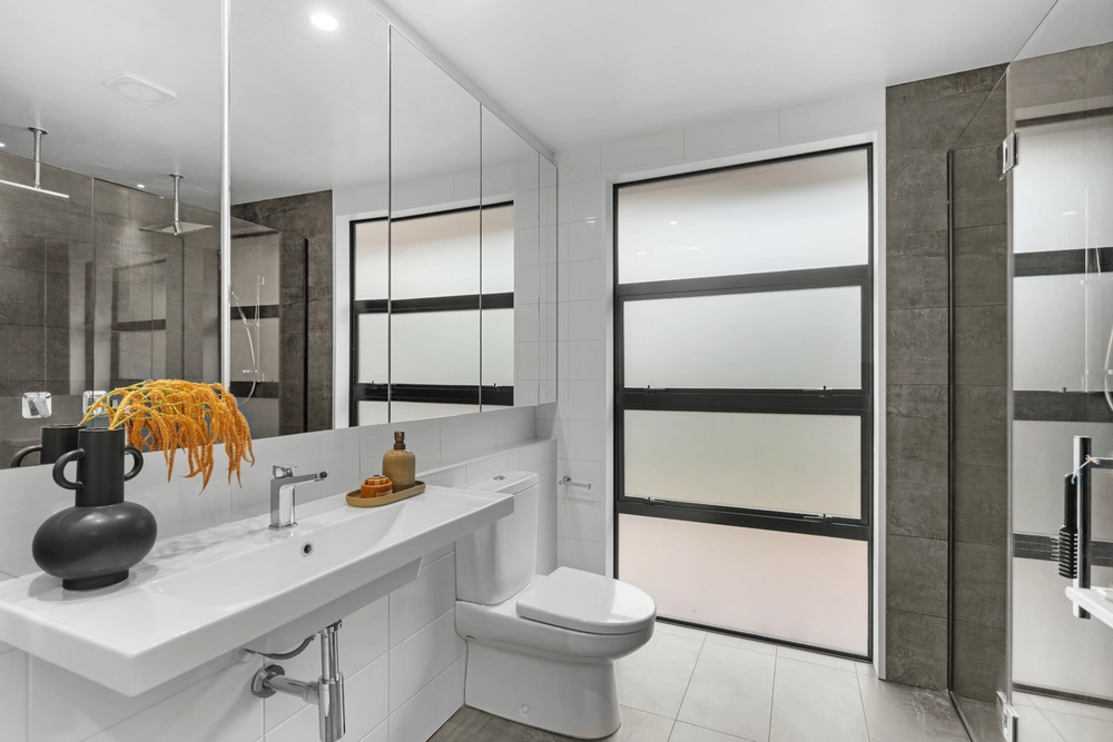 Photos of 25 Landsdowne Terrace