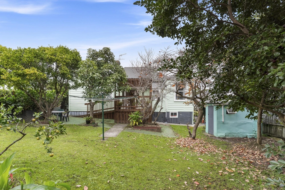 Photos of 11 Stratford Street