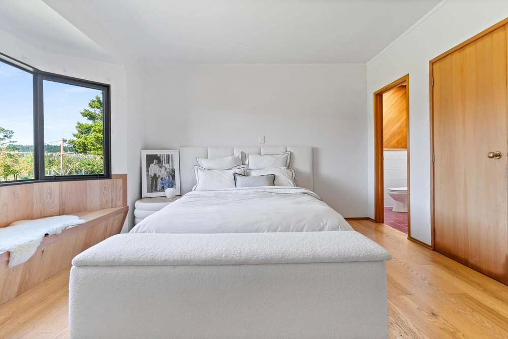 Photos of 382 Whareora Road