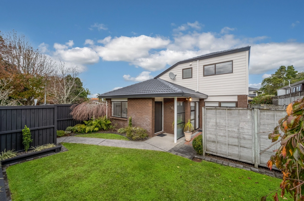 Photos of 9A Nicholas Road