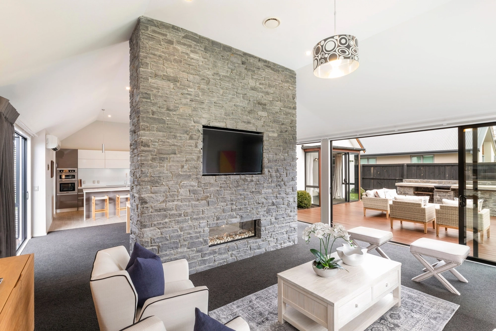 Photos of 6 Waterstock Way