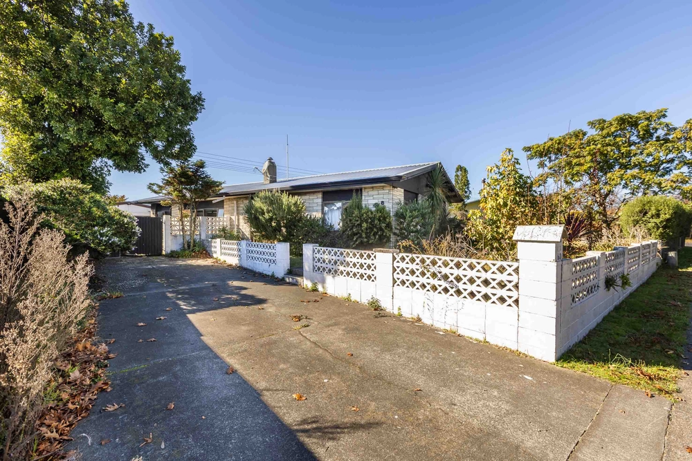 Photos of 60 Walton Way