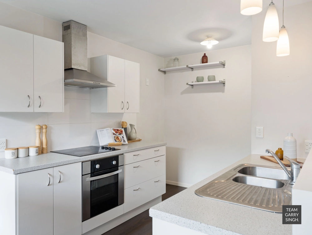 Photos of 44A Greenhaven Avenue