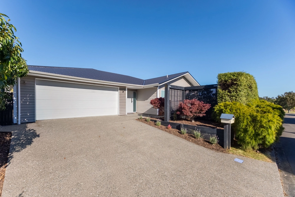 Photos of 2 Bluewater Place