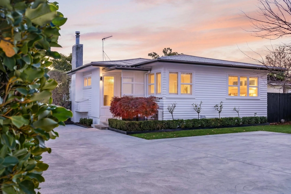 Photos of 109 Te Mata Road