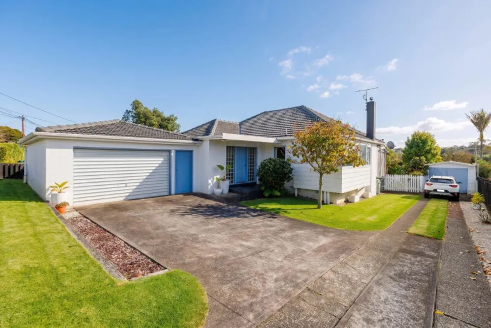 Photos of 11 Otakau Road