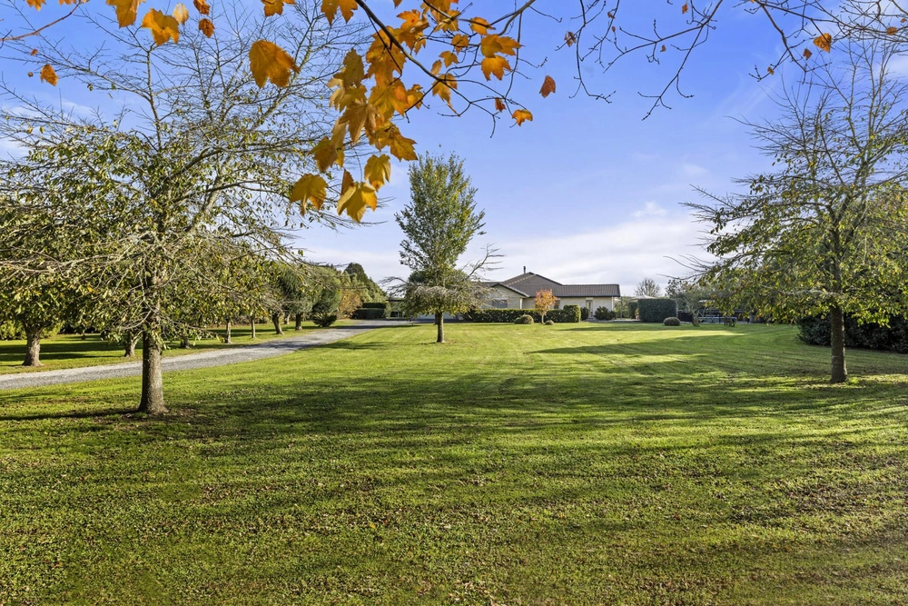 Photos of 46 Glen Ida Way