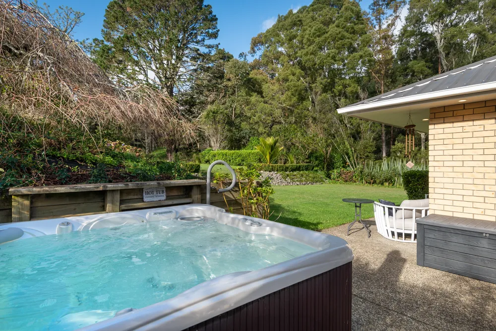 Photos of 108 Paremoremo Road