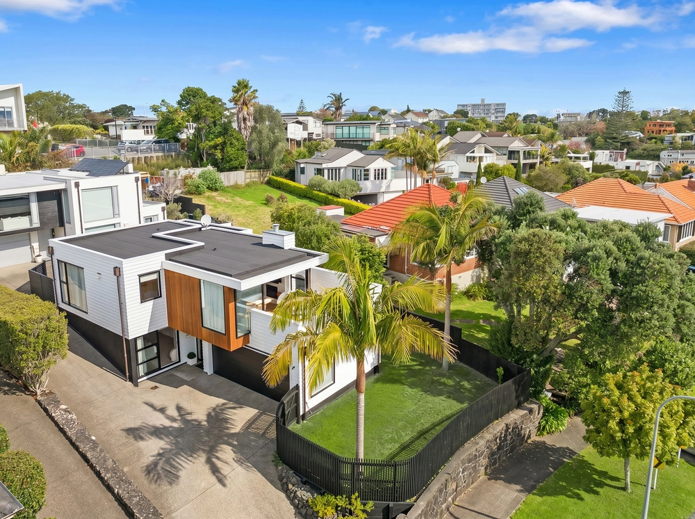 Photos of 28A Ngake Street