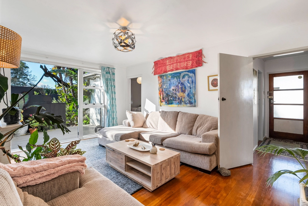 Photos of 55 Ngaio Street