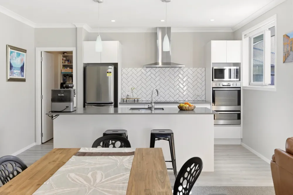 Photos of 6 Cassinia Close
