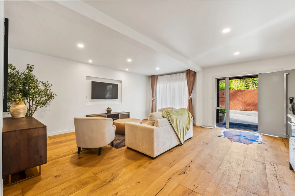 Photos of 32 Joyces Road