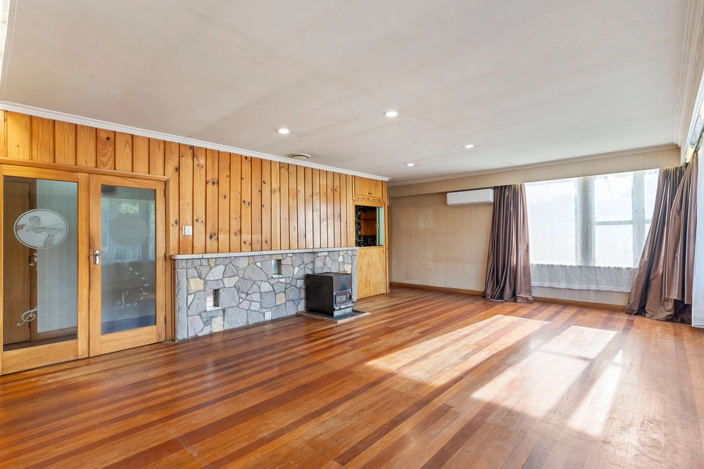 Photos of 9 Bassett Road