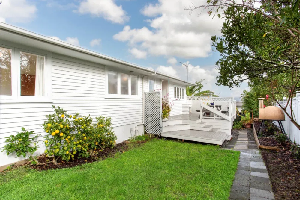 Photos of 37 Mary Dreaver Street